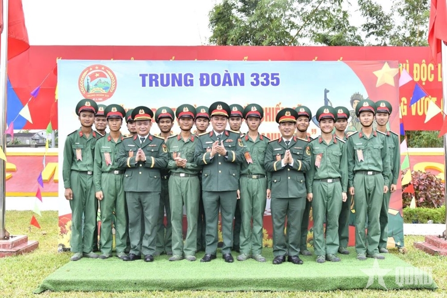 Gallery - 	Các cơ quan, đơn vị tổ chức Lễ tuyên thệ chiến sĩ mới năm 2026. - image 6